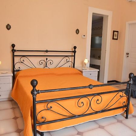 Rosaria Suite & Rooms Лече Екстериор снимка