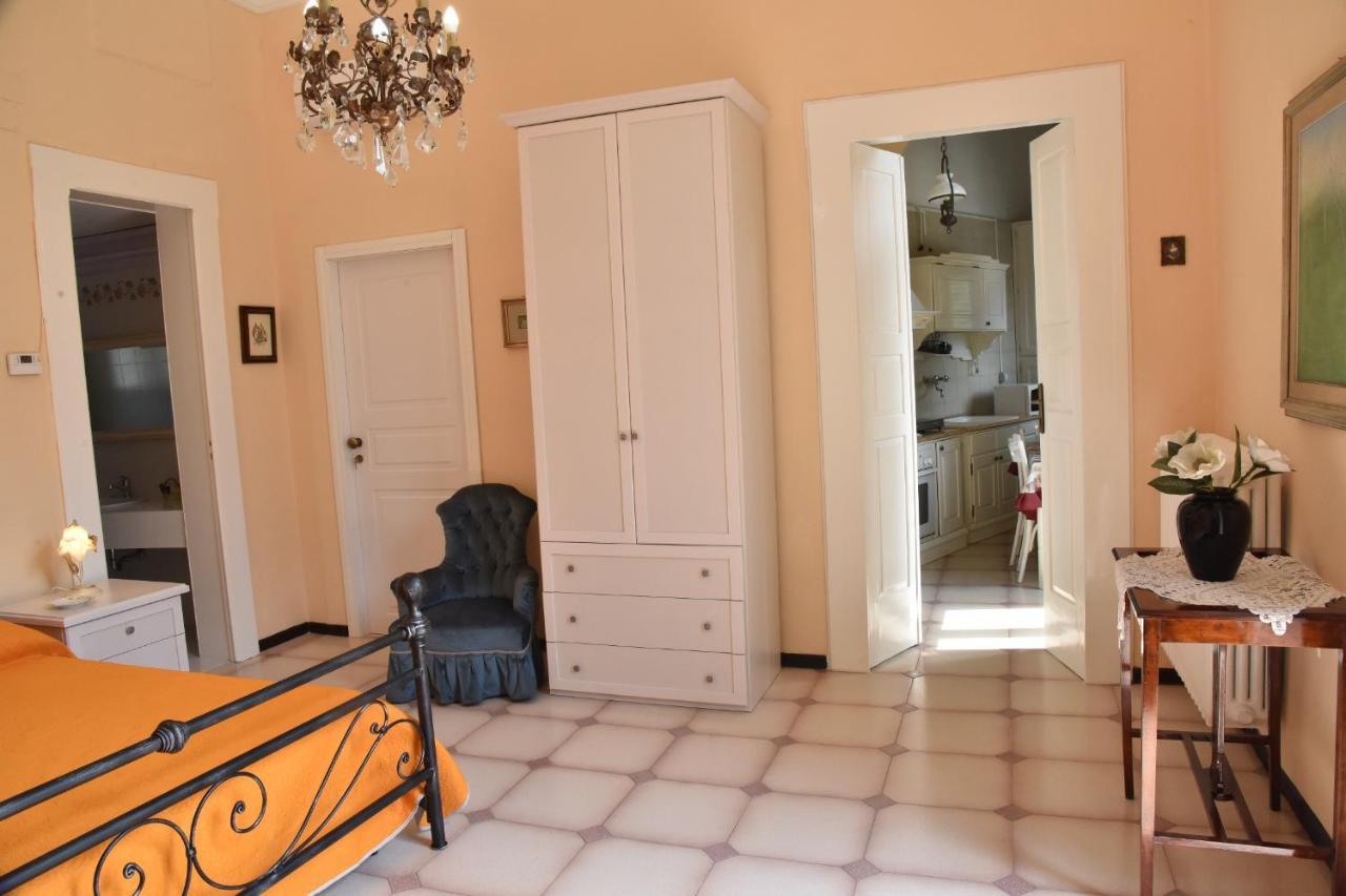 Rosaria Suite & Rooms Лече Екстериор снимка