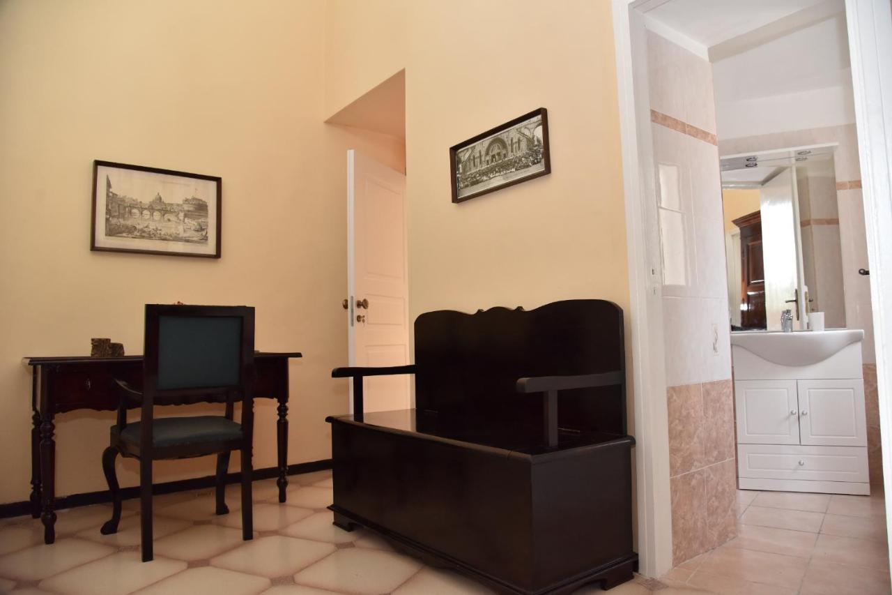 Rosaria Suite & Rooms Лече Екстериор снимка